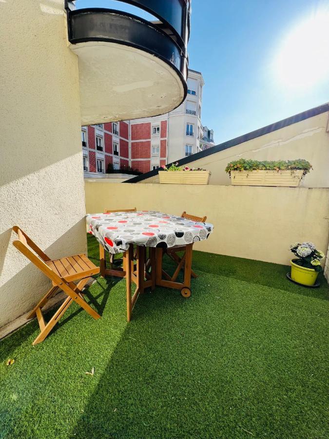 Super Appartement Au Centre Ville De Nogent Sur Marne Eksteriør billede